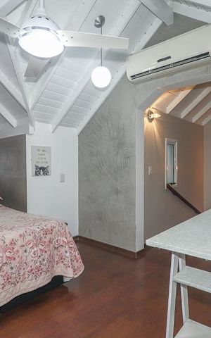 Casa de condomínio à venda com 194m², 3 quartos e 2 vagasQuarto 3
