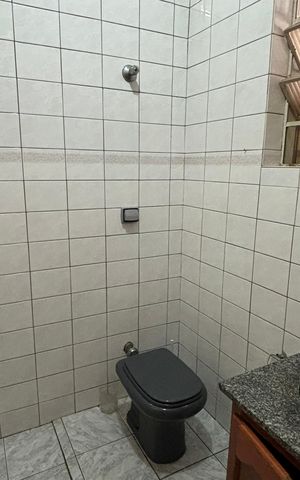 Casa à venda com 208m², 4 quartos e 1 vaga Casa à venda com 208m², 4 quartos e 1 vagaBanheiro