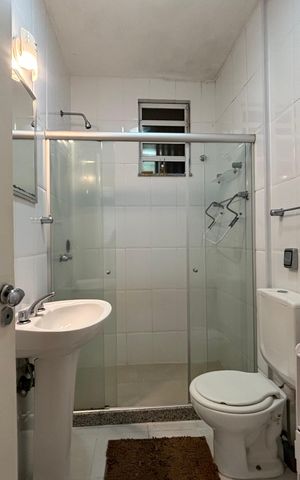 Apartamento à venda com 40m², 1 quarto e sem vagaSuíte canadense - e banheiro social