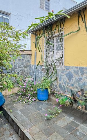 Casa à venda com 230m², 4 quartos e 1 vaga
