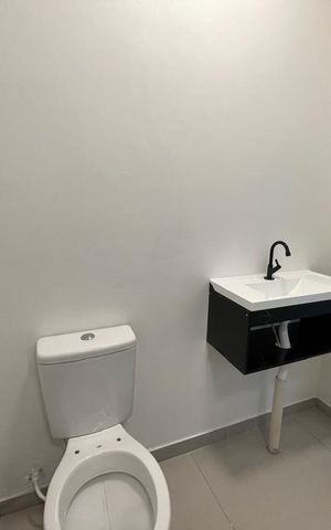 Studio para alugar com 26m², 1 quarto e sem vaga Studio para alugar com 26m², 1 quarto e sem vagaBanheiro social