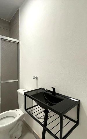 Studio para alugar com 25m², 1 quarto e sem vaga Studio para alugar com 25m², 1 quarto e sem vagaBanheiro