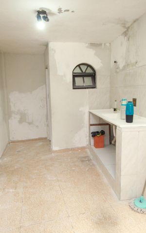 Casa à venda com 300m², 2 quartos e 4 vagas Casa à venda com 300m², 2 quartos e 4 vagasCozinha