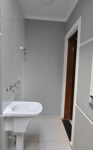 Casa à venda com 100m², 3 quartos e 1 vagaÁrea de Serviço