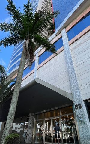Apartamento para alugar com 98m², 2 quartos e 2 vagasFachada