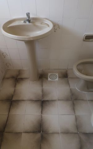 Casa à venda com 137m², 2 quartos e 3 vagasBanheiro 2