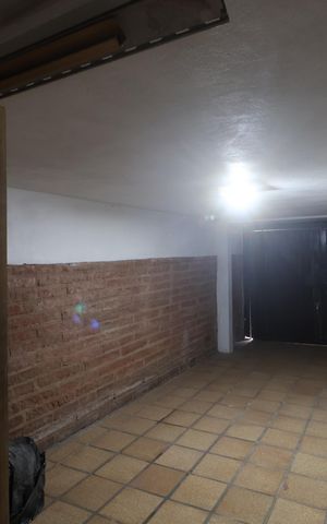 Casa à venda com 137m², 2 quartos e 3 vagasGaragem