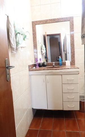 Casa para alugar com 233m², 4 quartos e 2 vagasSuíte 2
