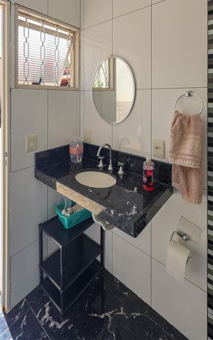 Casa para alugar com 217m², 3 quartos e 2 vagas