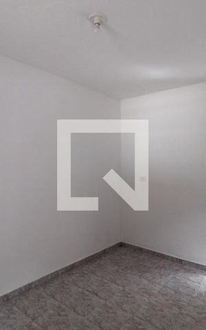 Casa à venda com 300m², 6 quartos e 2 vagas Casa à venda com 300m², 6 quartos e 2 vagasCasa 2- Quarto