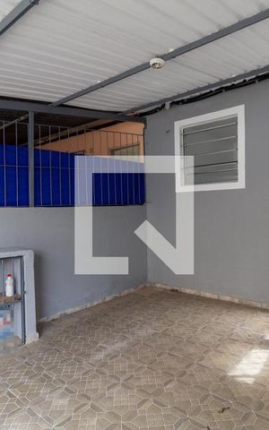 Casa à venda com 300m², 6 quartos e 2 vagas Casa à venda com 300m², 6 quartos e 2 vagasÁrea comum