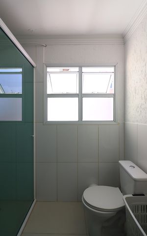 Casa à venda com 180m², 3 quartos e 2 vagasQuarto 1 - Suíte Banheiro 