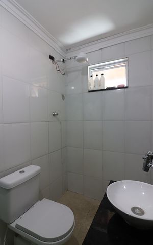 Casa à venda com 180m², 3 quartos e 2 vagasQuarto 3 - Suíte Banheiro 