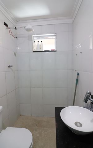 Casa à venda com 180m², 3 quartos e 2 vagasQuarto 3 - Suíte Banheiro 