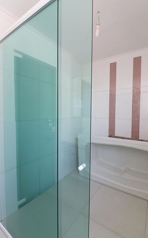 Casa à venda com 180m², 3 quartos e 2 vagasQuarto 1 - Suíte Banheiro 
