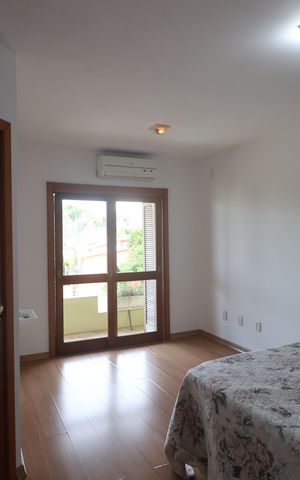 Casa à venda com 200m², 2 quartos e 2 vagasSuíte 2