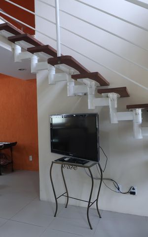 Casa à venda com 200m², 2 quartos e 2 vagasSala 1