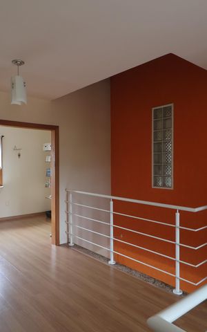 Casa à venda com 200m², 2 quartos e 2 vagasSala 2