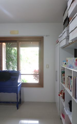Casa à venda com 200m², 2 quartos e 2 vagasEscritório