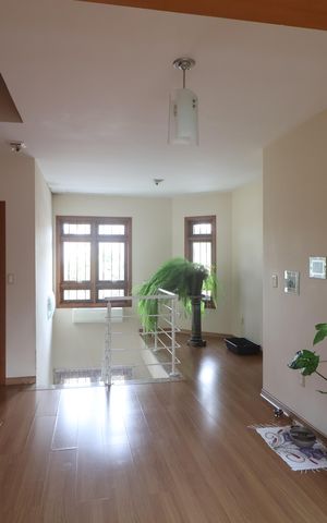 Casa à venda com 200m², 2 quartos e 2 vagasSala 2