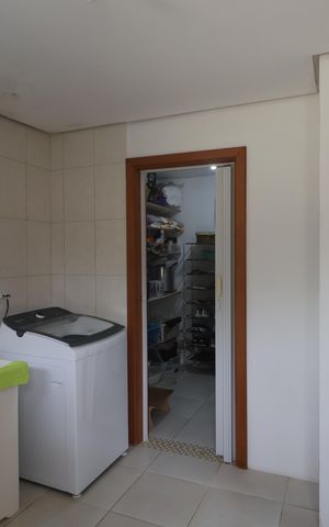 Casa à venda com 200m², 2 quartos e 2 vagasÁrea de Serviço