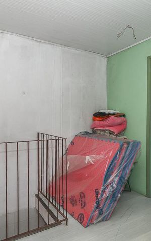 Casa à venda com 303m², 5 quartos e 2 vagasQuarto 2 / Casa principal