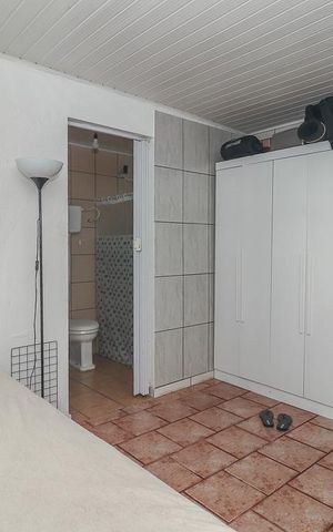 Casa à venda com 303m², 5 quartos e 2 vagasQuarto 5 / Casa frente