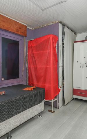 Casa à venda com 303m², 5 quartos e 2 vagasQuarto 2 / Casa principal