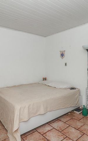 Casa à venda com 303m², 5 quartos e 2 vagasQuarto 5 / Casa frente