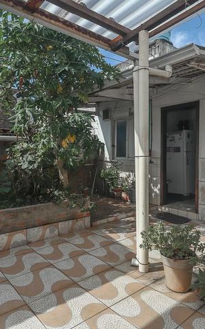 Casa à venda com 303m², 5 quartos e 2 vagasQuintal