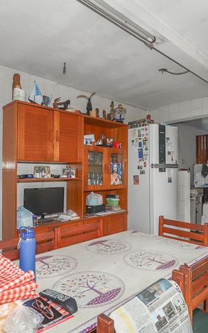 Casa à venda com 303m², 5 quartos e 2 vagasCozinha / Casa principal