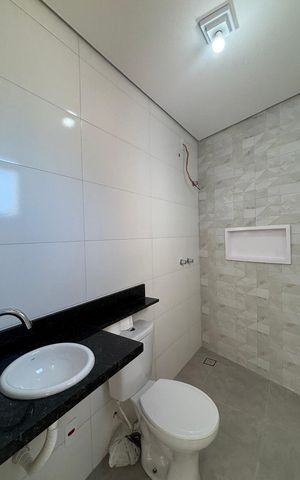 Apartamento à venda com 58m², 2 quartos e 2 vagas Apartamento à venda com 58m², 2 quartos e 2 vagasBanheiro da Suíte