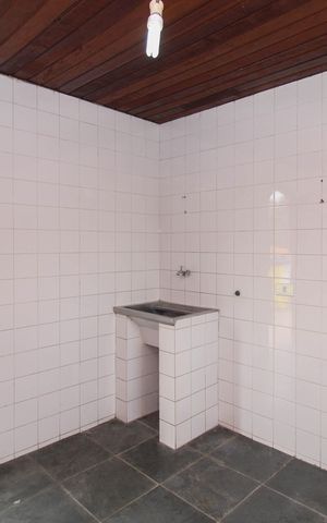 Casa à venda com 260m², 4 quartos e 2 vagas Casa à venda com 260m², 4 quartos e 2 vagasÁrea de Serviço superior