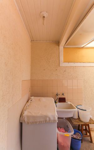 Casa à venda com 184m², 3 quartos e 2 vagasÁrea de Serviço