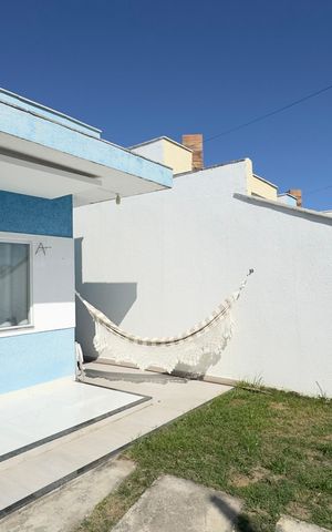 Casa para alugar com 240m², 2 quartos e 2 vagasFachada