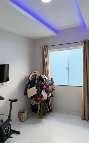 Casa para alugar com 240m², 2 quartos e 2 vagasQuarto 
