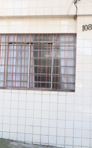 Casa para alugar com 90m², 2 quartos e sem vagaFachada e portão