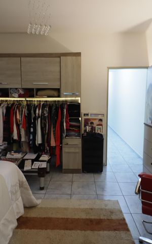 Casa à venda com 200m², 4 quartos e 1 vagaSuíte 1