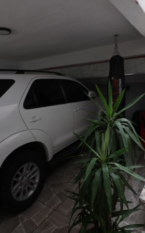 Casa à venda com 200m², 4 quartos e 1 vagaGaragem