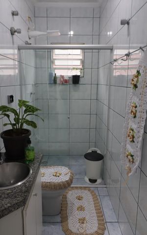Casa à venda com 200m², 4 quartos e 1 vagaBanheiro 3