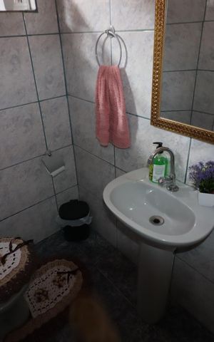 Casa à venda com 200m², 4 quartos e 1 vagaLavabo