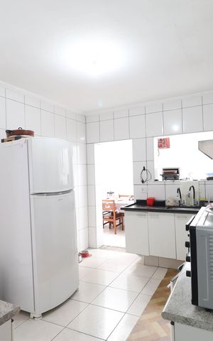 Casa à venda com 140m², 2 quartos e 2 vagas