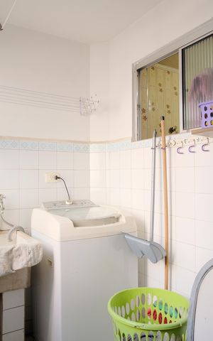 Apartamento à venda com 85m², 2 quartos e 1 vagaÁrea de Serviço