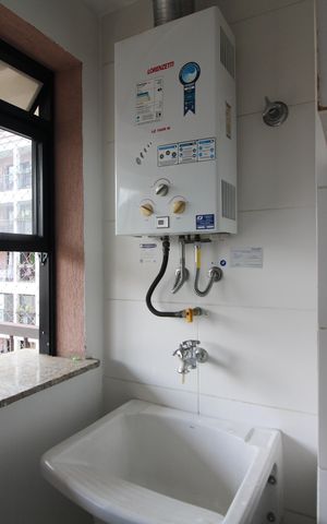 Apartamento à venda com 84m², 3 quartos e 1 vagaÁrea de Serviço