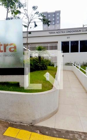 Apartamento para alugar com 44m², 2 quartos e 1 vaga Apartamento para alugar com 44m², 2 quartos e 1 vagaFachada
