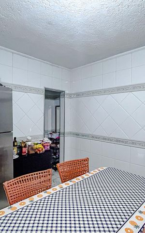 Casa à venda com 160m², 2 quartos e 2 vagasCozinha