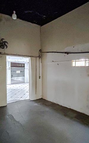 Casa à venda com 160m², 2 quartos e 2 vagasSalão