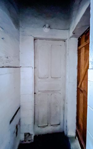 Casa à venda com 160m², 2 quartos e 2 vagasBanheiro - Salão