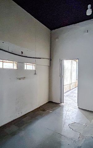 Casa à venda com 160m², 2 quartos e 2 vagasSalão