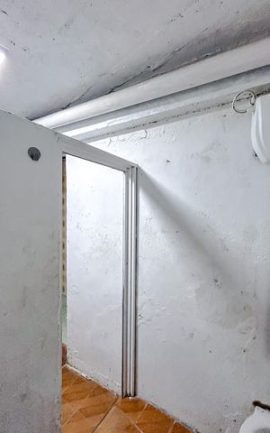 Casa à venda com 160m², 2 quartos e 2 vagasBanheiro - Casa 2